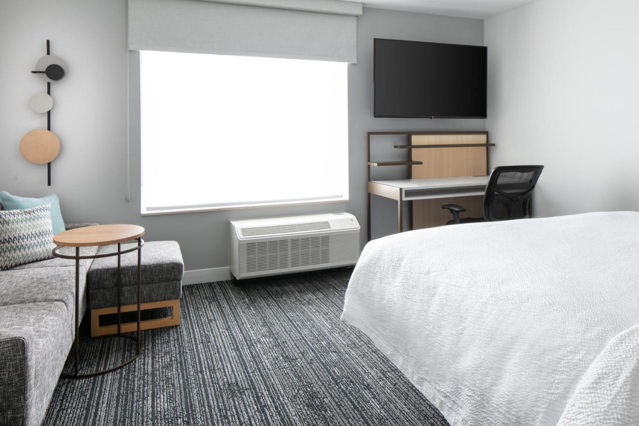 Towneplace Suites By Marriott Oshkosh Zewnętrze zdjęcie
