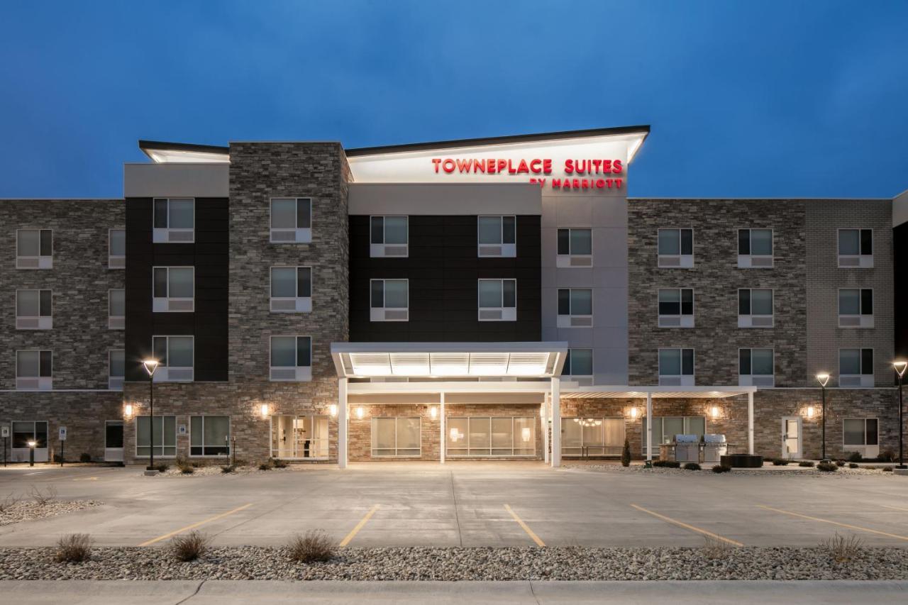 Towneplace Suites By Marriott Oshkosh Zewnętrze zdjęcie