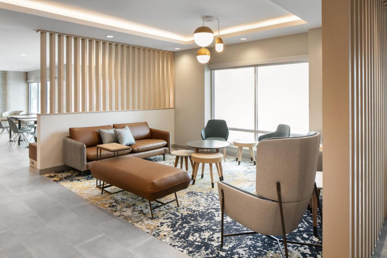 Towneplace Suites By Marriott Oshkosh Zewnętrze zdjęcie