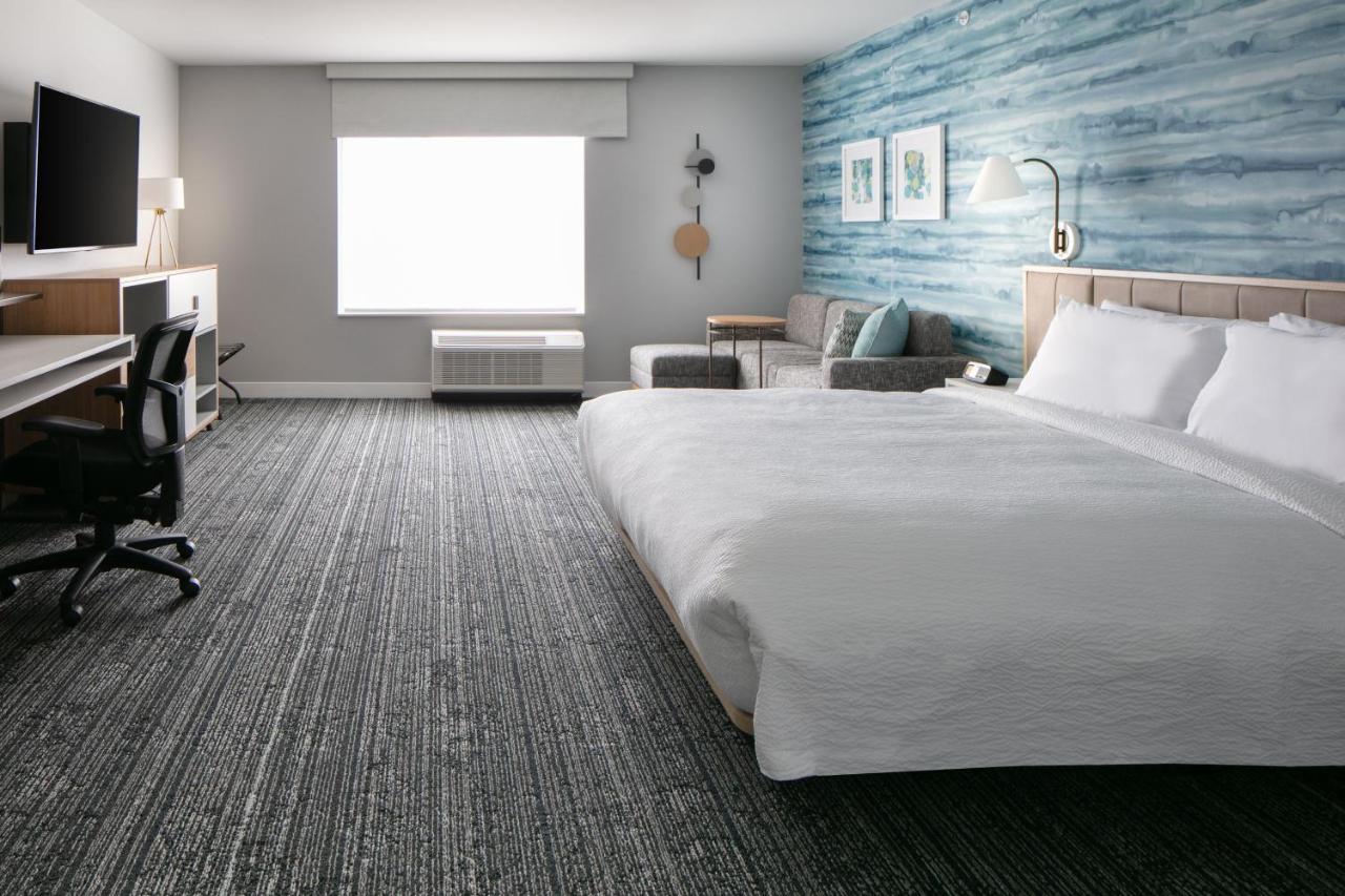 Towneplace Suites By Marriott Oshkosh Zewnętrze zdjęcie
