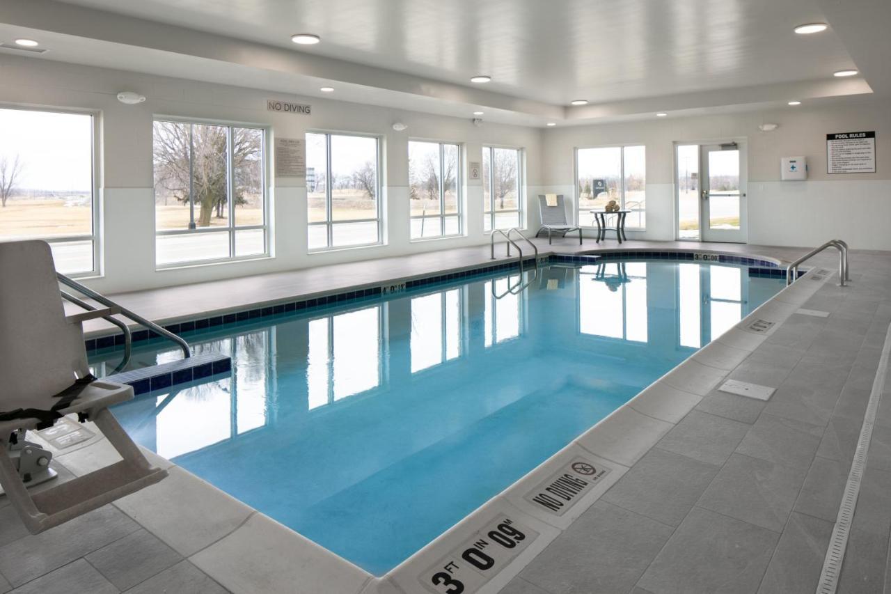 Towneplace Suites By Marriott Oshkosh Zewnętrze zdjęcie